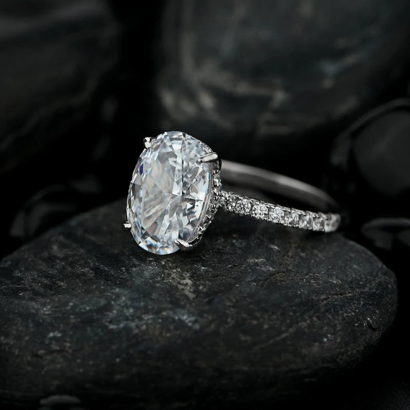 oval moissanite engagement ring